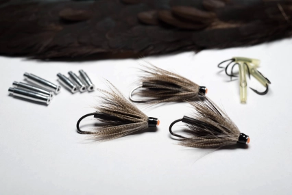 Neutral fly tied on an aluminum tube Neutral fly tied on an aluminum tube