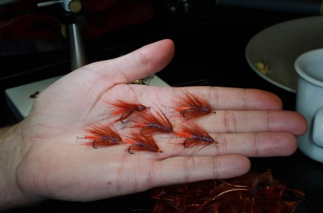 Tying identical flies Tying identical flies