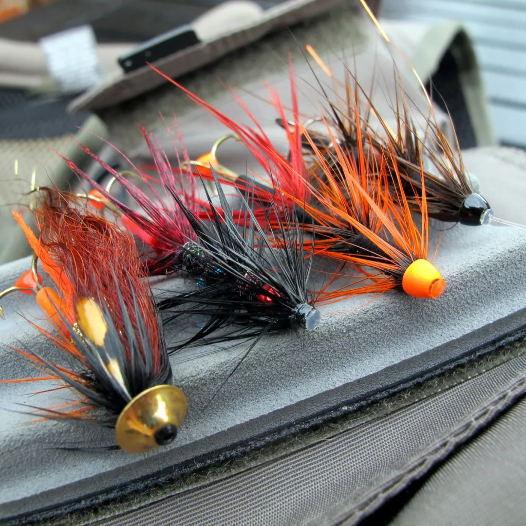 Salmon tubes with cones and discs