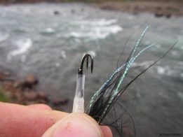 Even strong hooks break Even strong hooks break