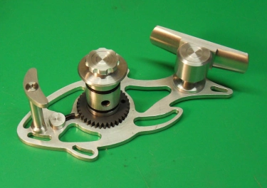 Here you see the line guide and the endplate  mounted on the faceplate. Here you see the line guide and the endplate  mounted on the faceplate.