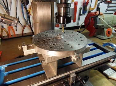 This is a homemade distribution table. This is a homemade distribution table.