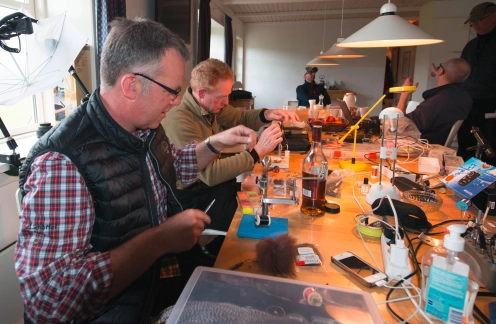 A lot of tuying going on A lot of tuying going on