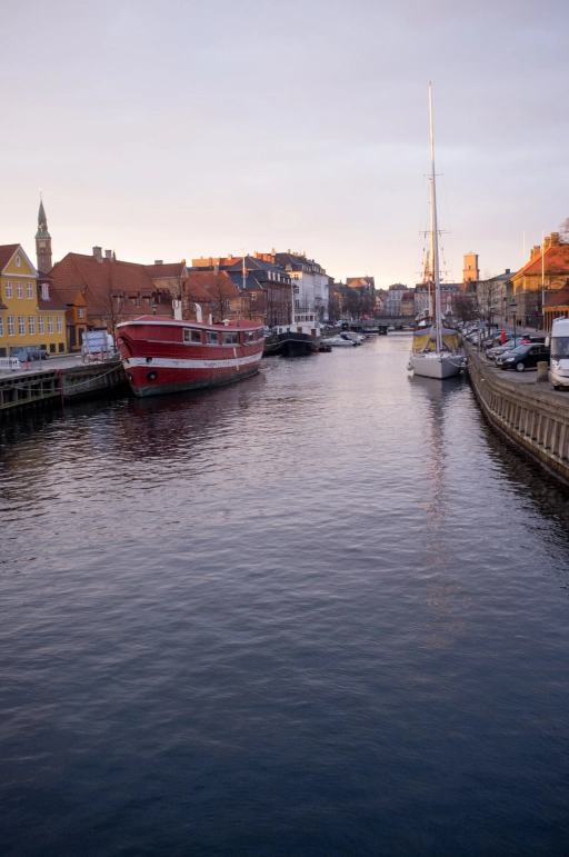 Canals Canals