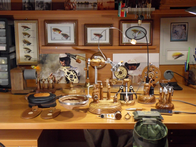 My very crowded tying bench My very crowded tying bench