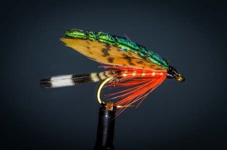 Tying a Dry Fly with AK Best - Production Fly Tying (WFS 141) - Wet Fly  Swing