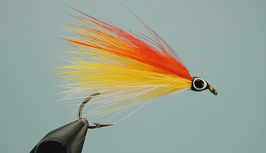 BEGINNER FLY TYING: THE HULK WALLEYE FLY 