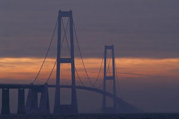 The bridge - The bridge over the Great Belt is some kind of construction. Can you say large?