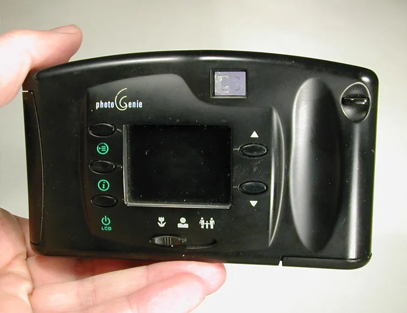 Ye olde Agpha - The rear side looked much like it does on modern cameras. Just larger.