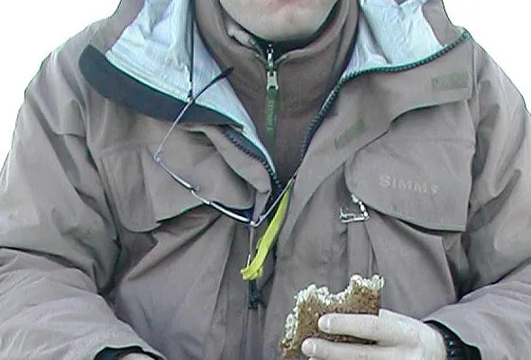 Dull green - Simms' jackets have a near perfect color: a very uniform dull greenish hue, which is very descrete. Jacket by US Simms.