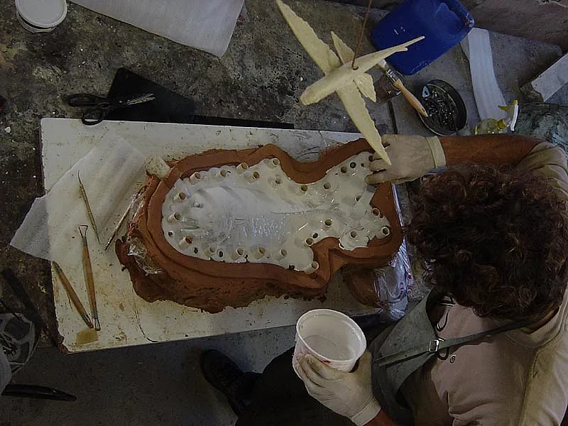 Preparing a mold -