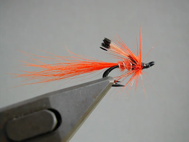 Orange Small Alley's Shrimp - These small flies are the typical choice for summer fishing for salmon.