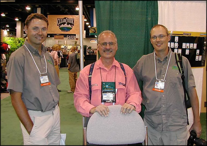 It's not pink... - ...it's coral! Kasper, Marvin and Martin