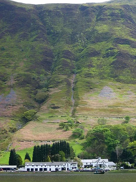 The hotel - Our hotel was beautifully located on the bank of Tal-y-Lynn.