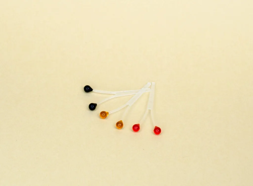 Different colors - The Easy Shrimp Eyes are available in three different colors. Clear eyes are on the way for the tye to dye himself or herself