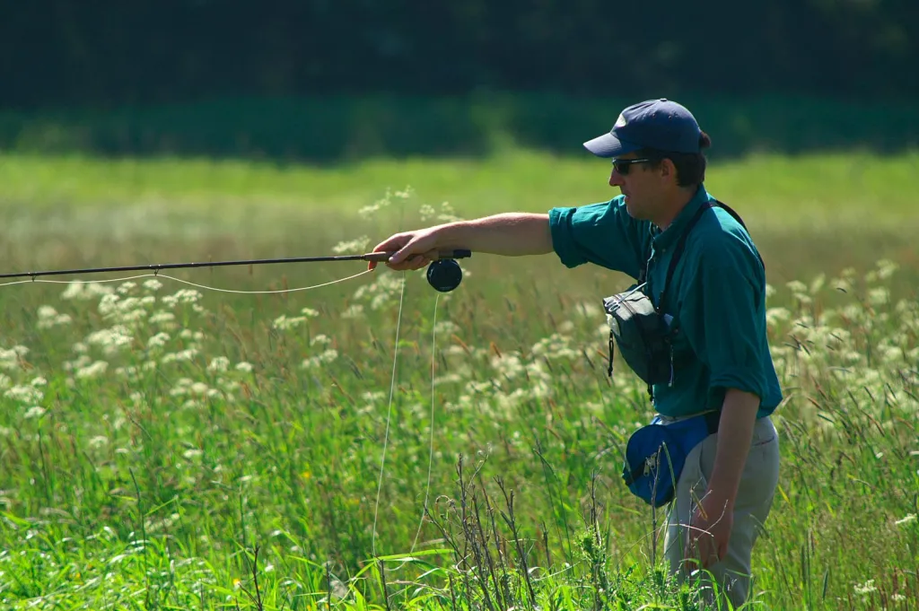 Fishing with a fly - Stream fishing for trout with a fly-rod