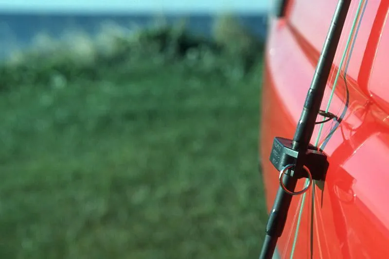 Magnetic Rod Guard - Holds the rod safely onto your car