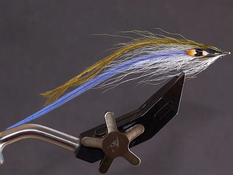 Step 9 - Finish the fly -